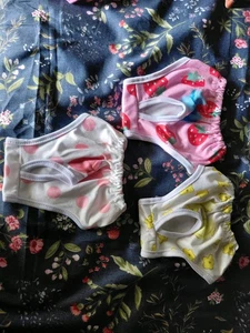 3 Washable Doggie/Cat Diapers Size Med, Never Used - Picture 1 of 2