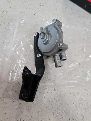 Válvula de combustible de gas automática para HONDA Magna 750 VF750 C CD C2 1994-2003 16970-MZ5-003 Foto 1 de 4