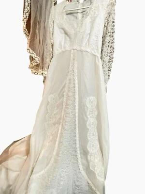 1960s Or 70s Lace Long Sleeve Wedding Dress With Lace Veil By Bridallure Gown - Image 1 of 4