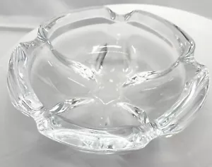 BELLISSIMO POSACENERE VINTAGE CRISTALLO TRASPARENTE PENTAGONO ARROTONDATO 6,3" Ottimo - Foto 1 di 7