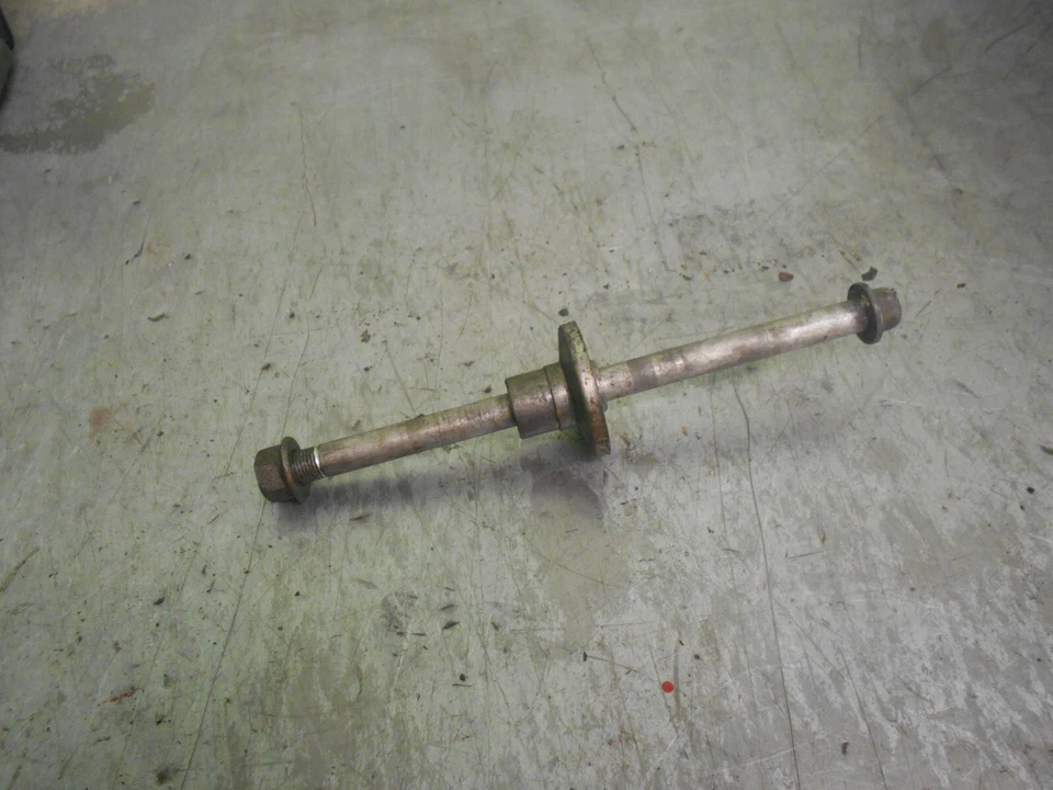 Husillo delantero Kawasaki Ke 175D Foto 1 de 1