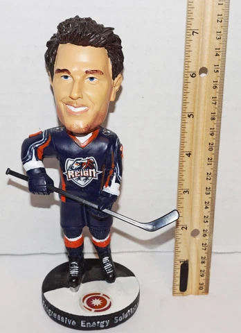 DAVID WALKER 7" FIGURE ONTARIO REIGN HOCKEY BOBBLEHEAD FIGURINE USED - NO BOX Cover