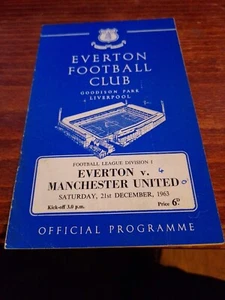 EVERTON v MANCHESTER UNITED 21st December 1963 MAN UTD 1963-64 - Picture 1 of 5