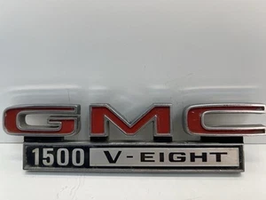 Vintage GMC 2500 V-EIGHT Script Emblem Truck Badge Logo OEM 646067 48603 - Picture 1 of 7