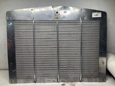 Grelha Kenworth T800 1987-2025 - Usado - Imagem 1 de 4