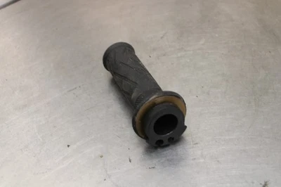 01-05 YAMAHA FZ1 RIGHT THROTTLE GRIP 4YR-26240-02-00 - Image 1 of 4