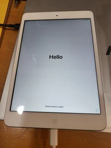 Apple iPad mini 2 16GB, Wi-Fi, 7.9in - Silver NEW OPEN BOX A1489 - Picture 1 of 7