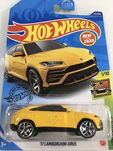 HOT WHEELS 17 LAMBORGHINI URUS - Picture 1 of 11