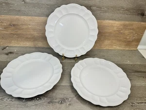 Williams Sonoma Baroque 12.75” Dinner Plates White Cream Scallop Edge Rim ~3 Pc - Picture 1 of 10