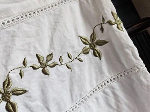 COUNTRY LIVING White w/ Green Flowers Kitchen Curtains Width: 28" X Height: 24" - Picture 1 of 2