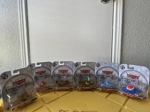 Disny Cars Lightning Mcqueen und seine Freunde Weihnachten Urlaub Thema 6er-Packung - Bild 1 von 23