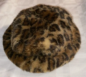 Cappello donna Parkhurst in pelliccia sintetica stampa leopardata secchiello - Foto 1 di 9