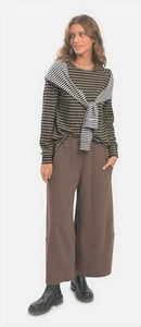 Alembika Black, Tan and White Striped Lagenlook TOP. Compare @ $223. - Bild 1 von 12