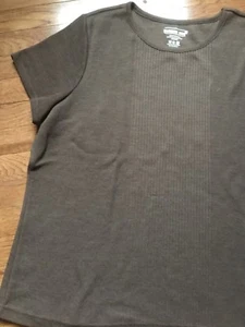 Fashion Bug NWT Womans Plus Size 2X Short Sleeve Sweater - Picture 1 of 3
