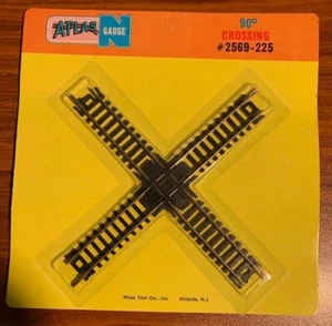 Vintage Atlas N Scale 90 Degree Crossing #2569-225 NIP Free Shipping - Picture 1 of 2