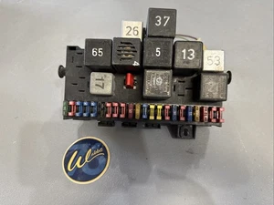 85-92 VW Jetta Golf GTI MK2 Cabriolet - 171 941 813 D Fuse Box Panel Relay Block - Picture 1 of 7