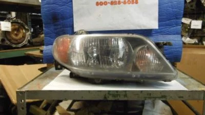 01 02 03 马自达 PROTEGE R. 头灯 SDN 阴影背景 284017 — 第 1/4 张图片