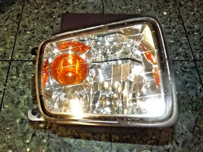 01-03 USDM OEM Infiniti QX4 R50 front bumper turn signal light lamp assembly FR - Image 1 of 4