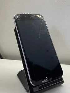 Uszkodzony Apple iPhone 6 szary - Zdjęcie 1 z 5