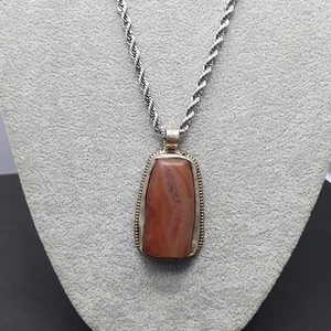 Vintage Nepalese Tibetan Red Carnelian Agate Pendant Necklace - Picture 1 of 21