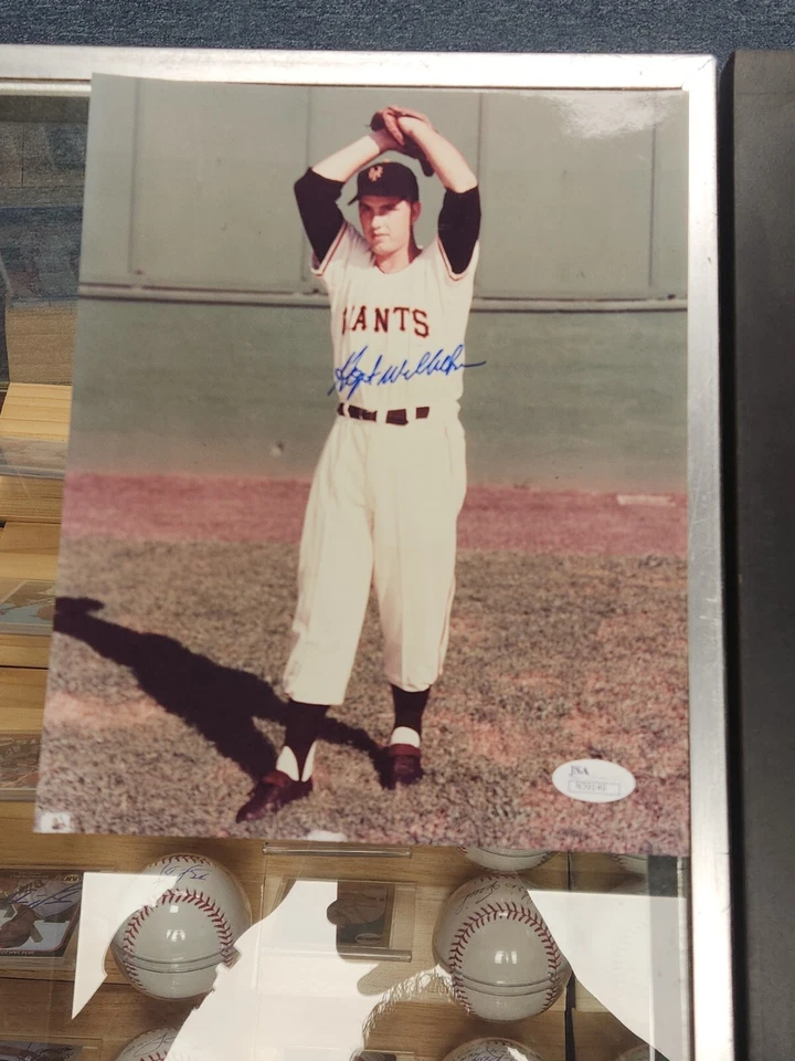 Hoyt Wilhelm Signed 8x10 Photo Autograph San Francisco Giants JSA - Image 1 of 1