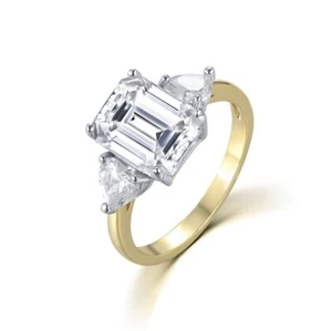Ladies 9 Carat Gold on 925 Solid Silver 2.5 Ct Emerald Cut White Sapphire Ring - Picture 1 of 6