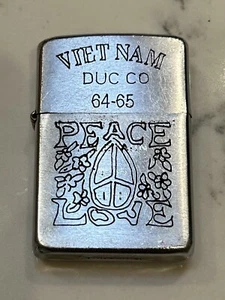 Spezielle Doppelgravur 1964 ZIPPO FEUERZEUG - ORIGINAL VINTAGE VIETNAM ZIPPO. - Bild 1 von 16