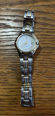 RELÓGIO SUÍÇO WENGER FEMININO MOSTRADOR BRANCO DOIS TONS SAK DESIGN VINTAGE - Imagem 1 de 4