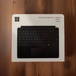 New Microsoft Surface Pro 8, 9, 10, 11 Type Cover Keyboard Black 1905 CopilotKey - Picture 1 of 2
