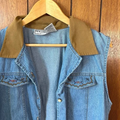 Chaleco vaquero New Look para mujer grande chaqueta sin mangas bordada occidental Foto 1 de 4