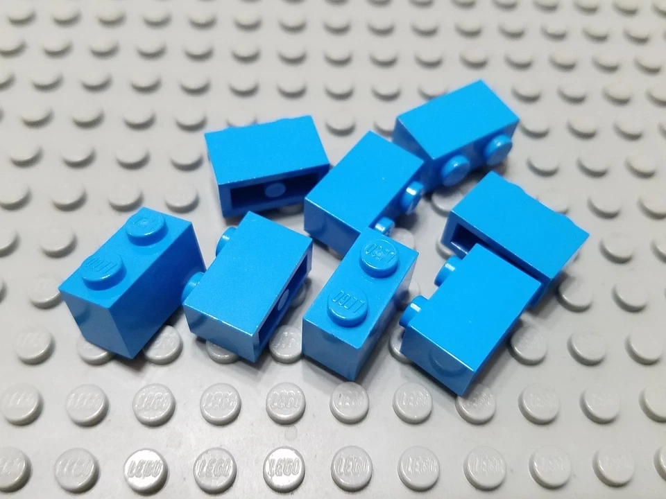 LEGO Lot of 8 Dark Azure Creator 1x2 Building Brick Pieces Girls Friends - Image 1 of 1