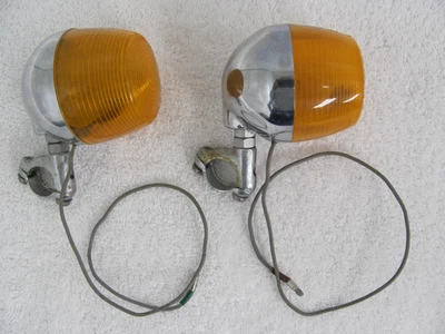 Yamaha AT3 1973 125 cc conjuntos de señal de giro delantera con soportes de montaje Foto 1 de 4