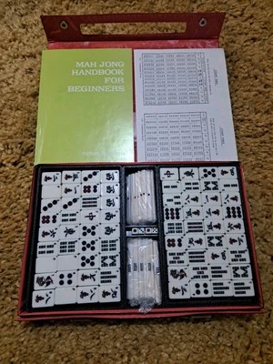 Futami Kogeisha Mah Jong Set  144 Tiles 88 Sticks 4 Dice & Book & Case BRAND NEW - Image 1 of 4