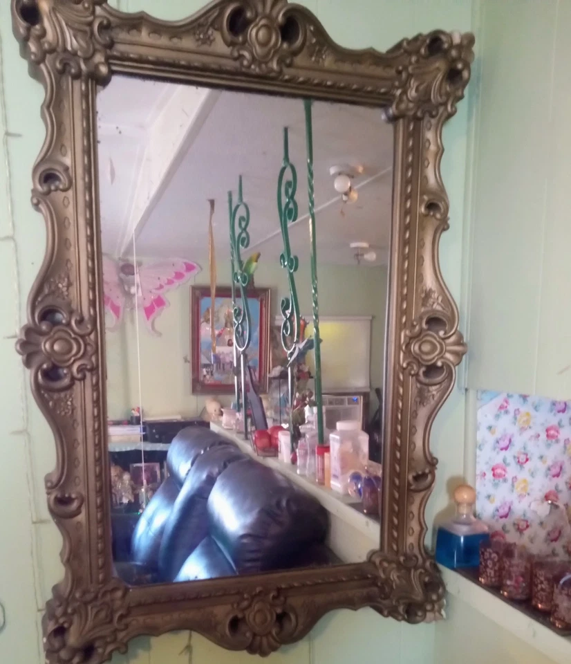 Vintage Mirror Gold Frame - Image 1 of 1