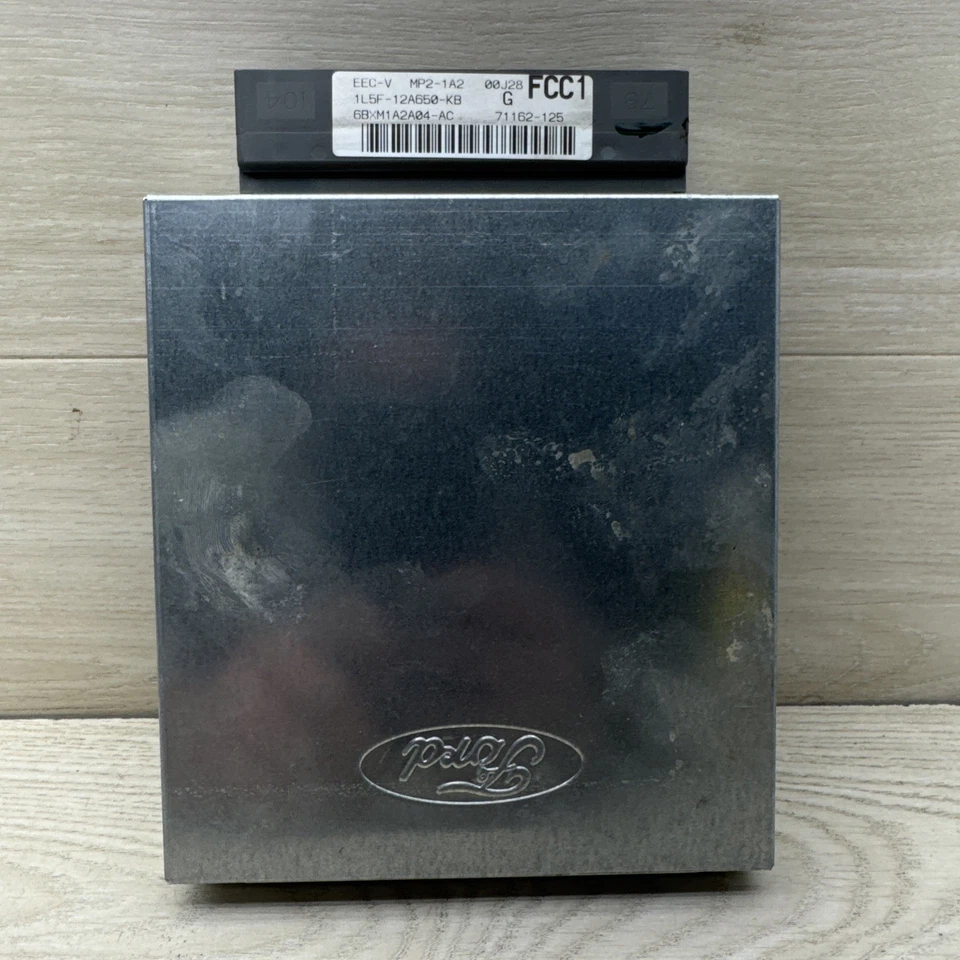 Mazda B3000 2001 3,0 L 1L5F-12A650-KB motor computador ECM ECU PCM MP2-1A2 Foto 1 de 2