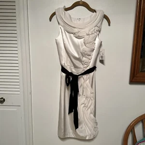 David’s Bridal Ivory Wedding Or Reception Dress NWT Size 4 Special Occasion - Picture 1 of 6