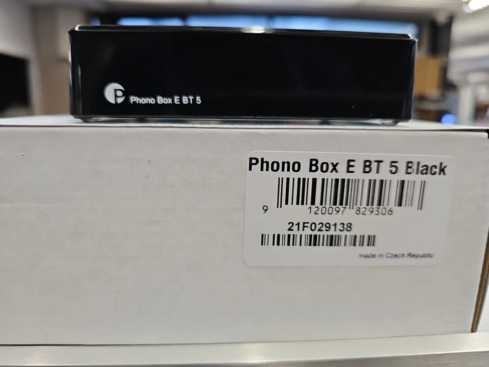 Pro-Ject Phono Box E BT5 2.0 Phono-Vorverstärker - Schwarz