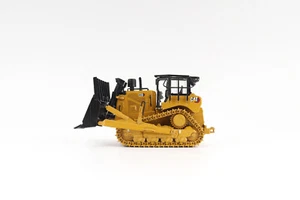 Caterpillar Cat D8 Dozer 1:50 Scale Metal Model By Diecast Masters DM85758 Gift - Picture 1 of 6
