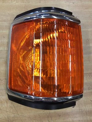 1987 1988 1989 1990 1991 Ford Bronco/Pickup Rt Rear Turn Signal Lens SR1 - Image 1 of 2