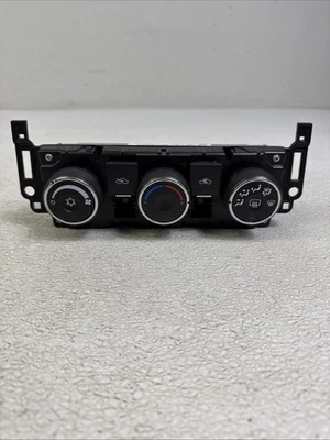 07-09 Chevy GMC Silverado Sierra A/CHeater Temperature Climate Control OEM - Image 1 of 4