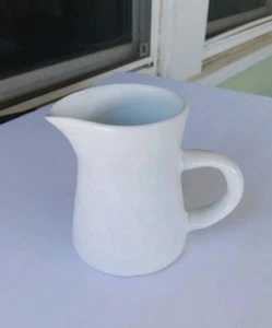 Bennington Potters Pitcher Creamer Art Pottery Vermont Matte White 4.75 X 3.25 - Picture 1 of 6