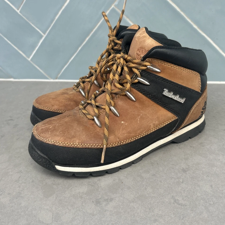 Boys TIMBERLAND Boots Wheat Black Kids Lace Ups Sale Size 4 UK 4.5 USA 37 Eur - image 1 of 4