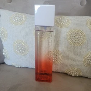 Victoria's Secret Beauty of Brazil Very Sexy Now Silkening Fragrance Mist 8.4 oz - Picture 1 of 7