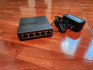 Netgear Prosafe Plus Switch 5 Port Gigabit GS105E With Power Supply - Picture 1 of 3