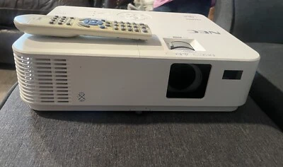 NEC VE303X Projector - Image 1 of 3