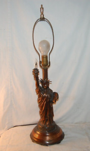 Vintage 1950s Bronzed Statue Of Liberty Lamp, Working Flicker Bulb