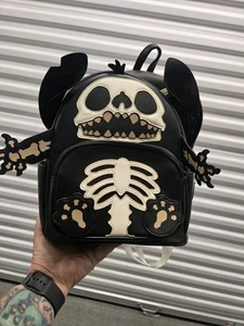 Loungefly Stitch Skeleton Glow-in-the-Dark Cosplay Rucksack SDCC 2022 GITD - Bild 1 von 11