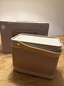 Bang & Olufsen Beolit 15 Tragbarer Bluetooth Lautsprecher, Champagner - Bild 1 von 6