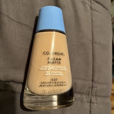 Covergirl Clean Matte Oil Control Liquid Foundation Oil Free 520 Creamy Natural - Image 1 of 2