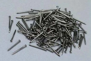 Uñas fijadoras de pista extra largas PIKO 55299 HO/OO 15 mm - negras - aproximadamente 400 primer poste - Imagen 1 de 6